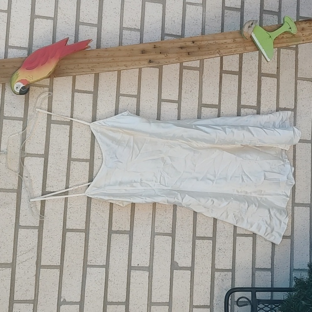 White Slip - Picture 3 of 9